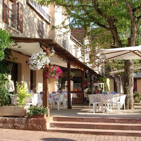 Auberge Aux Portes De Conques Hotel Saint-Cyprien-sur-Dourdou Buitenkant foto