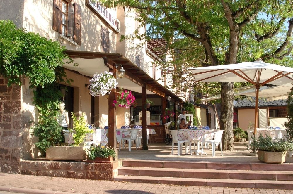 Auberge Aux Portes De Conques Hotel Saint-Cyprien-sur-Dourdou Buitenkant foto